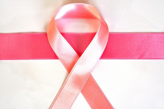 El lazo rosa es el símbolo de la lucha contra el cáncer de mama