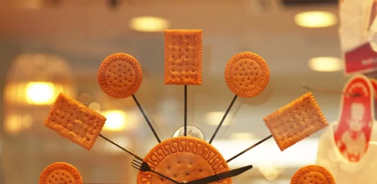 Un reloj que cookies o galletas marcan las horas