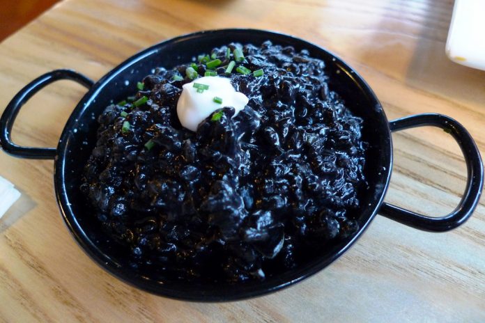 Receta: Arroz negro en tinta de calamar