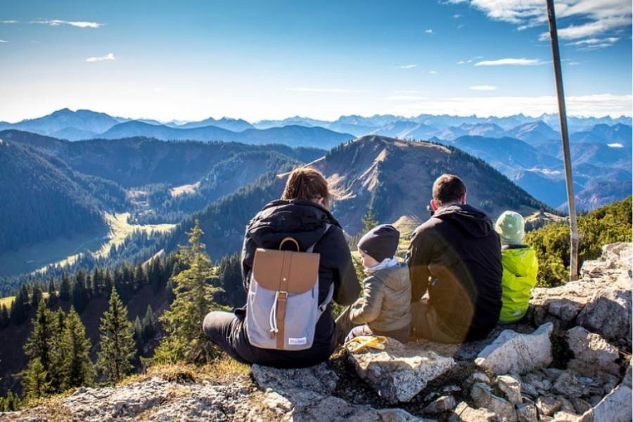 Familia en los alpes