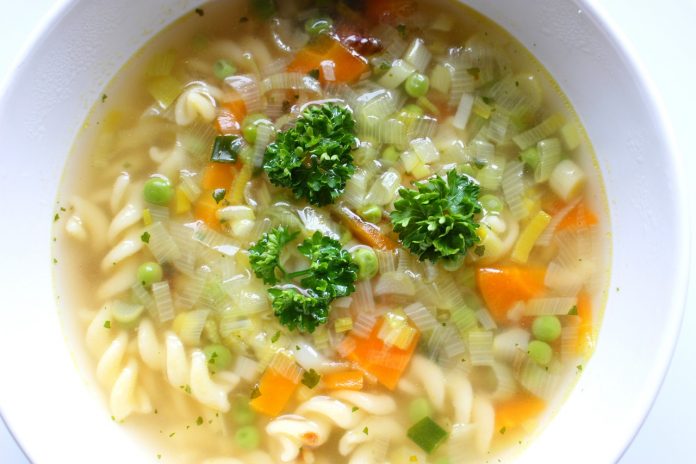 Caldo de pollo - iMagazine - Soluciones para la Diabetes